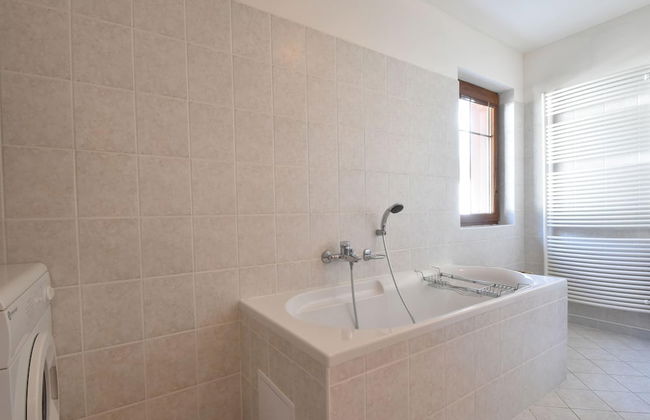 Villa by Lake & Slopes - Photo 21