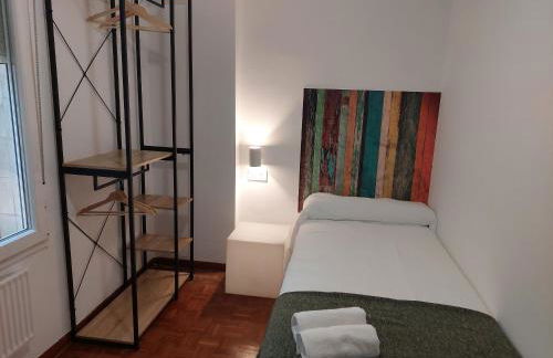 Piso luminoso, amplio y tranquilo en Casco Viejo - Foto 10