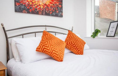 Modern 2BR Pad - 4 Min to Station, Fast WiFi and Smart TVs! - Foto 24