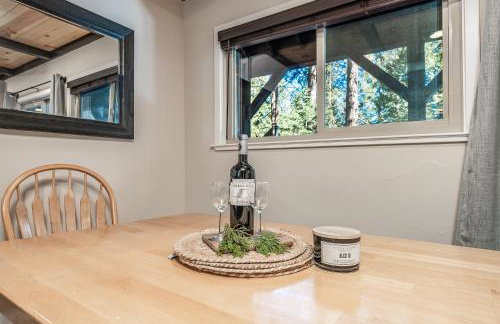 Elderberry Bluejay Location Goals Tub Time - Photo 62