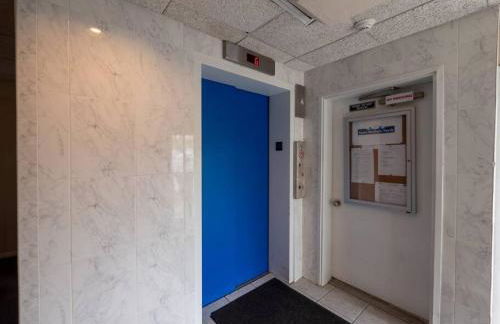 Trendy 1BD Balcony Pool Small fam or couples stay - Foto 22