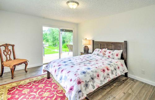 Stunning Hood Canal Getaway w/ Private Deck! - Foto 16