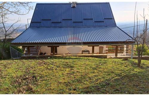 Plesivica Hillside Holiday Home with Hot -Tub - Foto 21