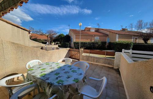 Maison de vacances, sejour cuisine climatisation, residence MAS DE LA PLAGE 1, terrasse Sud degagee 4 couchages Portiragnes LRMP77 - Foto 2