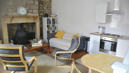 Oake Cottage - Photo 3