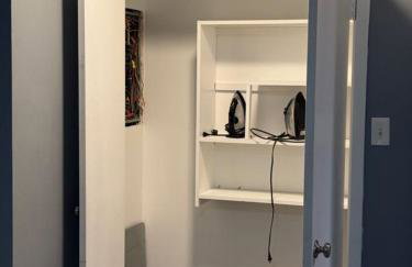 Stylish Remodeled 23 Large beds Near Elvis Presley - Foto 78