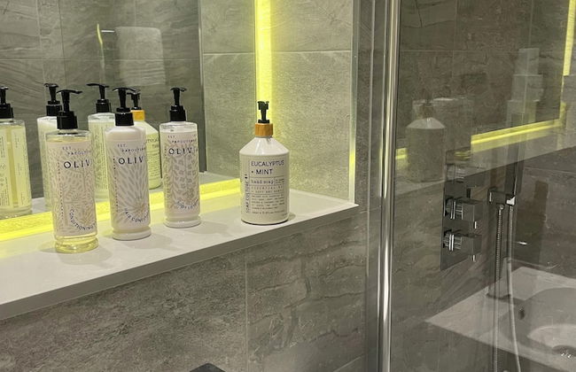 St Albans City Retreat - 2 Bed Apartment - Foto 11