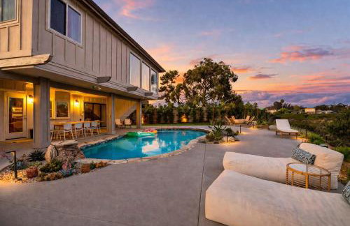 Backyard Oasis Renovated 10min to Beach Villa - Foto 1