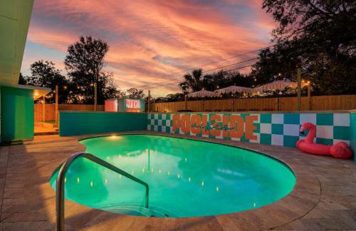 Private Pool 6 MI to Clearwater Beach Fire Pit Game Room - Photo 1