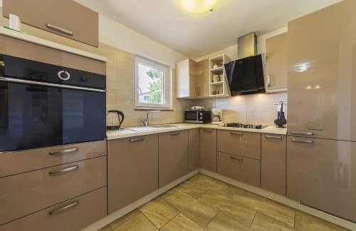 Luxury experience in Villa Lucia with heated pool and Play station 4 - Foto 17