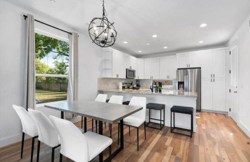 Mins to Downtown- Formula 1 - ACL - Foto 19