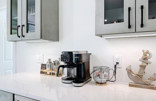 Heated Saltwater Pool Retreat Near PGA Sleeps 8 - Foto 14