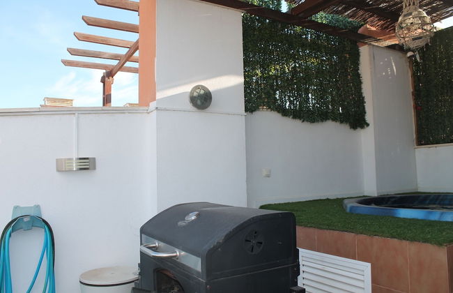 Urbanización Laguna Beach - Photo 13