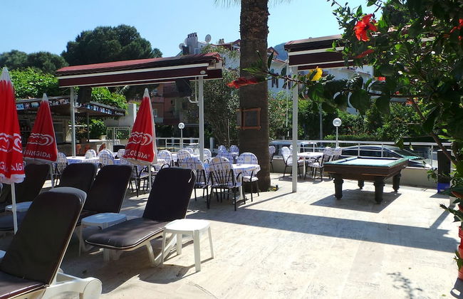 Family Apart - Photo 33