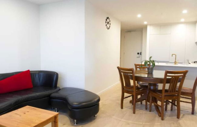 New Spacious 2 Bedroom With Gorgeous City Views - Foto 13