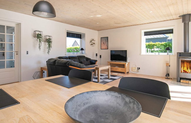 4 Person Holiday Home in Oksbol - Foto 10