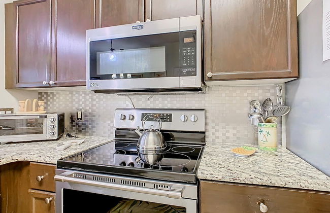 Adventureland Oasis - Resort Near Disney - Photo 14