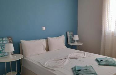 Little Octopus - Photo 1