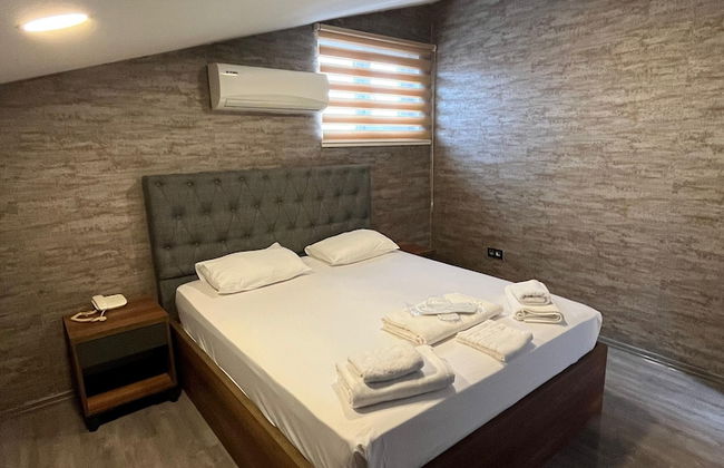 La Vie Suit Hotel - Photo 18