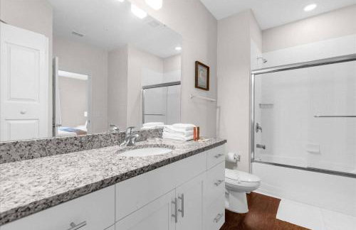 3 Bed 2 Bath Condo In Lucaya Village Near Disney 3 Bedroom Townhouse by RedAwning - Foto 45