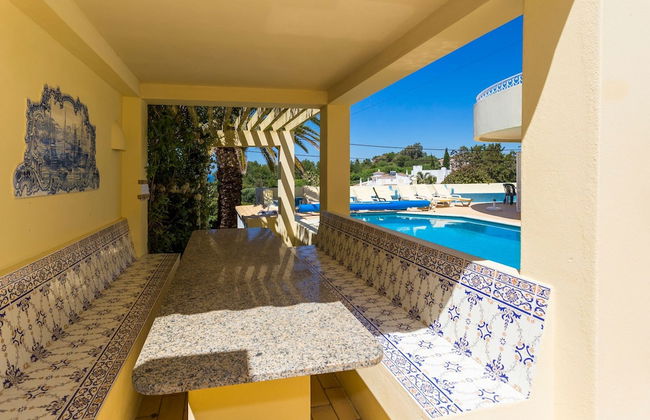 Silver Beautiful 4 Bedroom Vila Just Steps TO TH - Foto 6