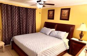 lovely 2BED 2BA vacation rental near the Beach - Photo 2