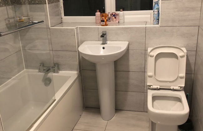 Lovely 3-bed House in Chafford Hundred - Photo 8