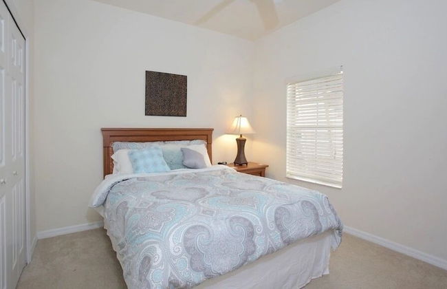 Luxury Villa With Large Private South Facing Pool 4 Bedroom Townhouse by RedAwning - Photo 2