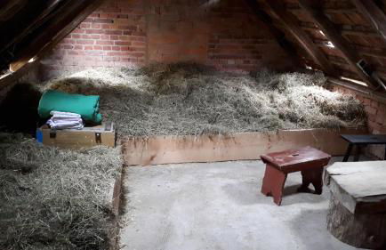 HEUHOTEL FARM Own sleeping bag Free WiFi - Foto 4