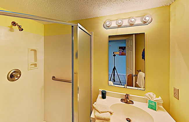 Pelican Beach by Southern Vacation Rentals - Photo 61