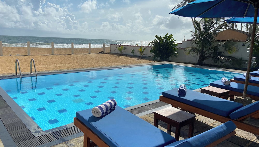 Tropical Beach House, Hikkaduwa - Foto 1