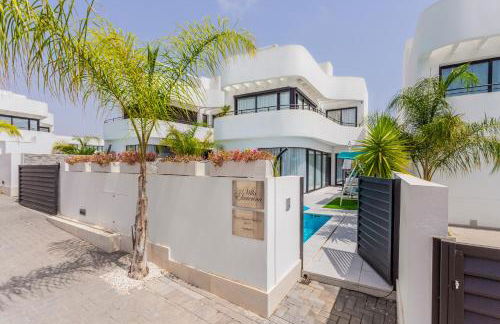 STYLISH VILLA 2018,POOL,3B.R.WIFI,NETFLIX - Foto 33