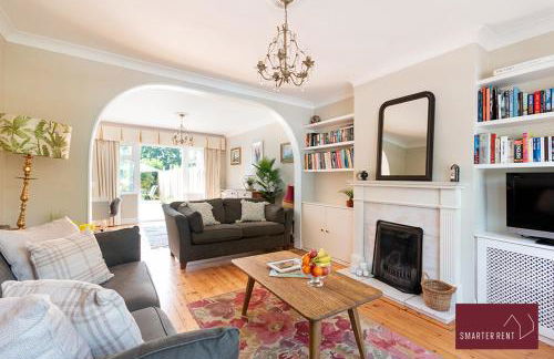 Maidenhead - 4 Bedroom House With Driveway & Garden - Foto 1