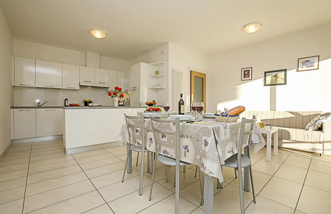 Torbole Relax Pool Balcony Apartment - Foto 6