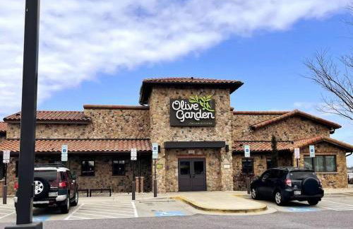 Luxury Living at Woodmore - Foto 51