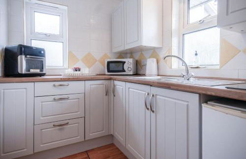 Rose Cottage - 3 Bed Cottage - New Hedges - Tenby - Photo 26