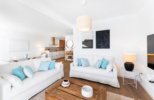 Villa Menta Relaxing corner in front of the Ocean - Photo 6