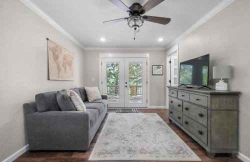 Nordin's LakeHouse, Lakefront Hideaway on Delaware Bay Sleeps 10 - Foto 13