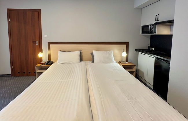 POLECZKI RESIDENCE APARTMENTS - Photo 35