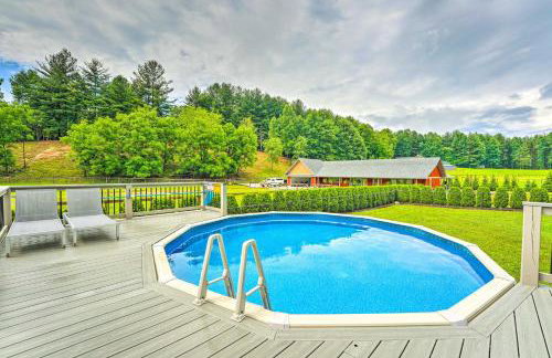 Pisgah Forest Farm Home: Outdoor Pool & Games - Foto 24