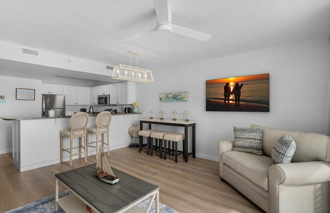 Pelican Beach Resort 1207 - Photo 11