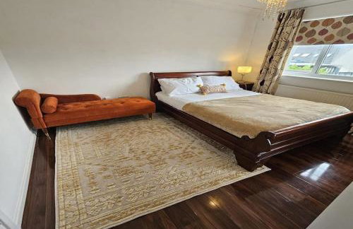 Gorgeous Family Home Near River Thames-Old Windsor - Pass the Keys - Foto 12