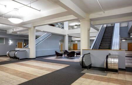 TWO Bold 2BR 2BA Apartments by CozySuites - Foto 23