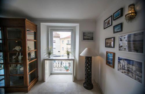 Duplex with terrace in Alfama, Central Lisbon - Photo 10