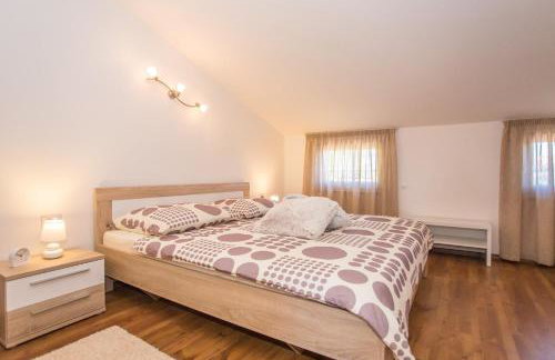 Rustic-Holiday Home Vani with Tavern, near Porec - Foto 17