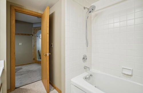 Amazing view, location, ski back trails, sports center, pool Highridge B4 Highridge - Foto 17