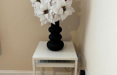 Glastonbury High Street Sanctuary- 2 BD, Sleeps 4 - Photo 7