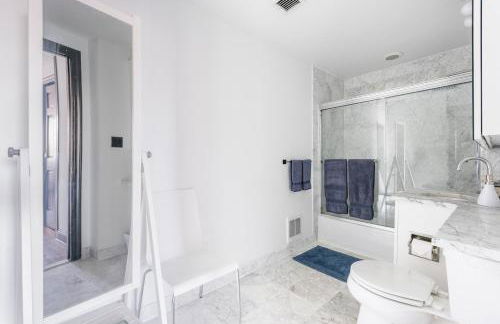 Stunning NYC Views! Free Gym! Doorman! Terrace! - Foto 23