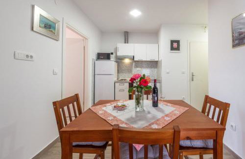 Apartments Vukelic - Photo 27