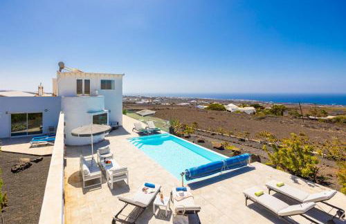 The View in T as With 4 Bedrooms and 4 Bathrooms - Foto 61